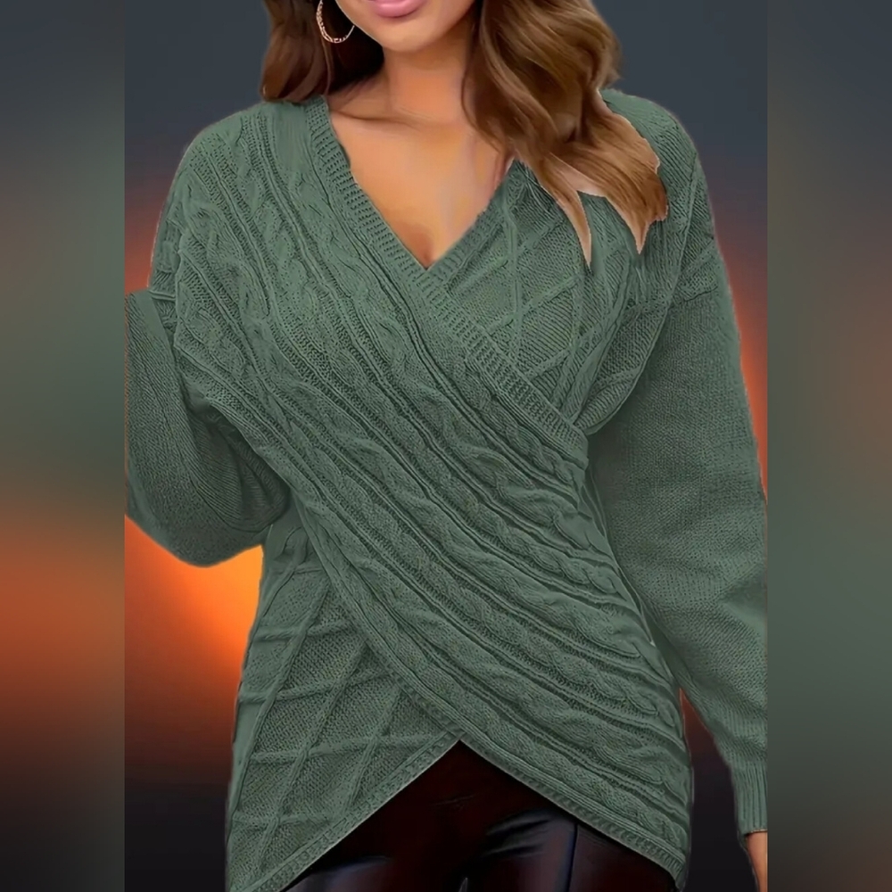 Elegant Green Cable Knit Sweater